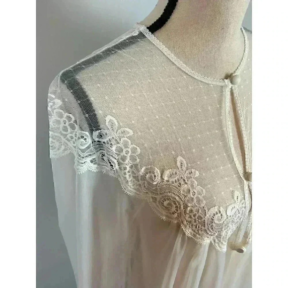 Vintage Vassarette Sheer Lace Coquette Long White Nightgown Robe Cottagecore M - Picture 3 of 14